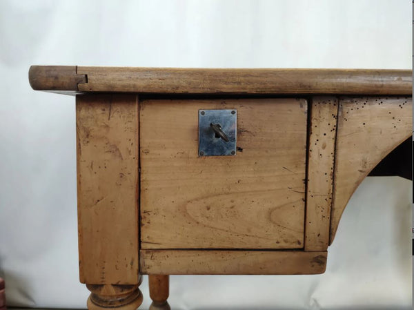 Bureau vintage, Hoyoux, en bois