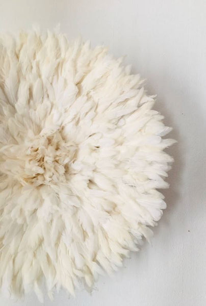 Juju Hat, Lesse, plumes blanc