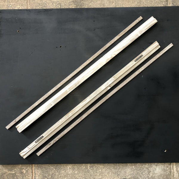2 Baguettes NISSAN pour toile murale bois