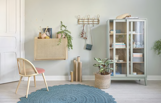 Chaise Laca en cannage et velours