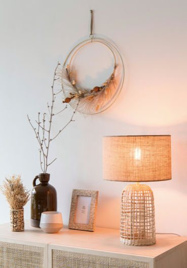 Lampe Meribe en rotin tressé et lin