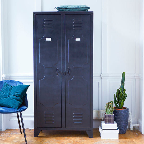 Armoire Brenta en métal noir
