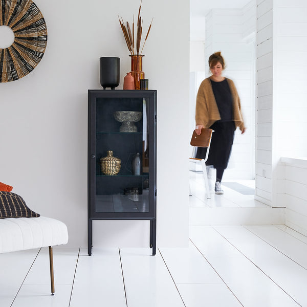 Armoire Tamega en métal noir