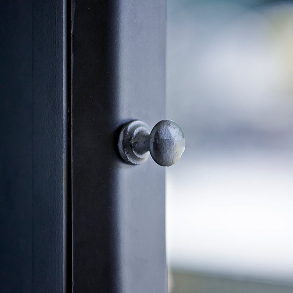 Armoire Tamega en métal noir