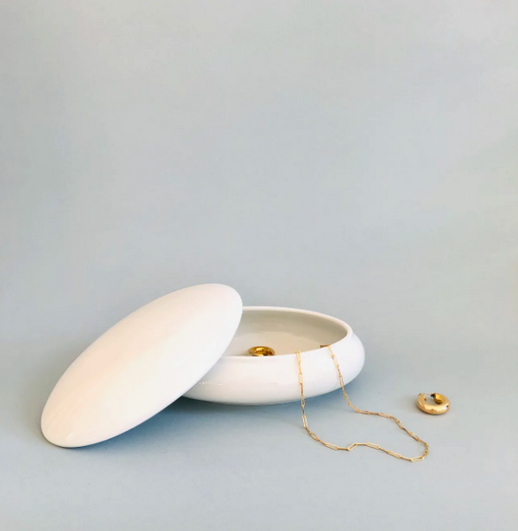 Boite à bijoux Skalice en porcelaine blanche
