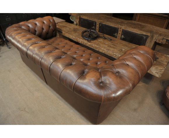 Canapé chesterfield Grinn 3 places marron