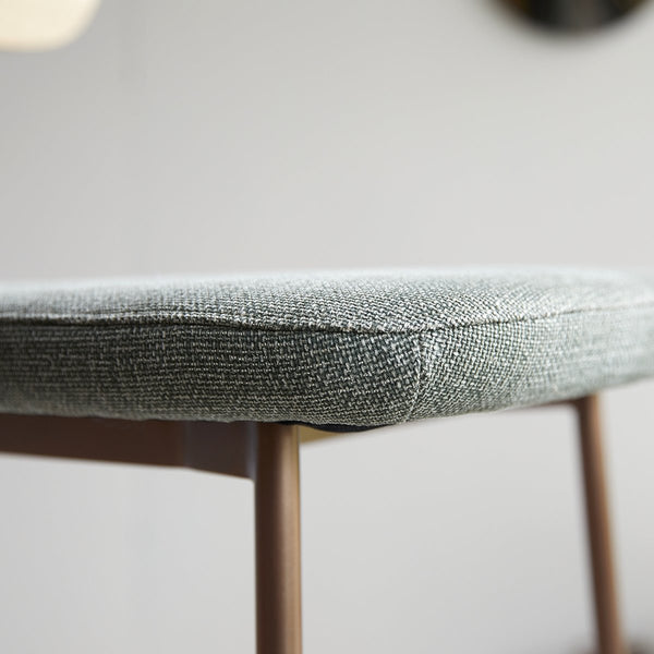 Chaise haute Noeime en chêne naturel vert de gris