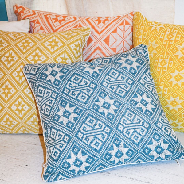Coussin Bassac en coton moutarde