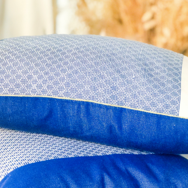 Coussin Hoai en polyester bleu
