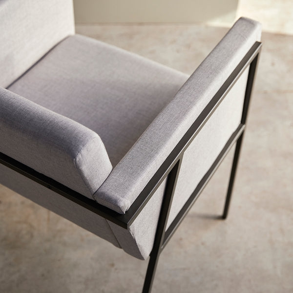 Fauteuil Esk en métal gris