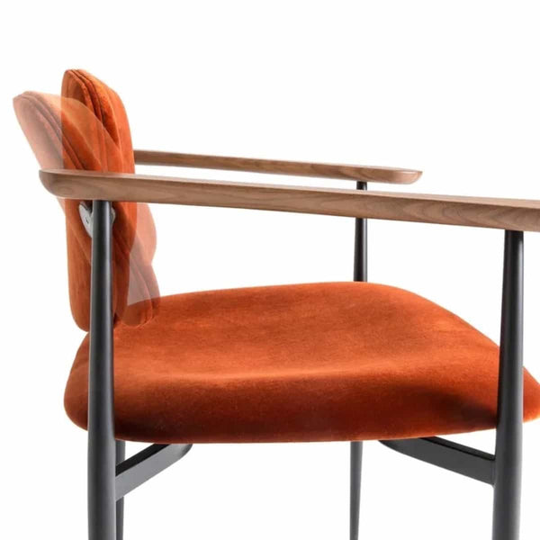 Fauteuil Tarija en acier, noyer et coton