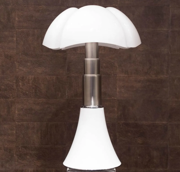 Lampe Pipistrello blanche de Gae Aulenti