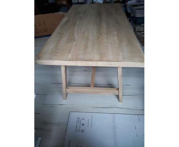 Table à dîner Surma en bois clair
