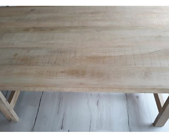 Table à dîner Surma en bois clair