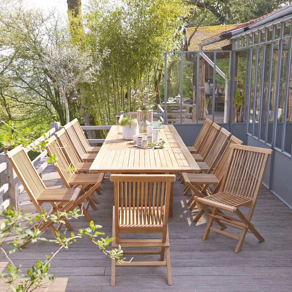 Table de jardin Varbella en teck naturel