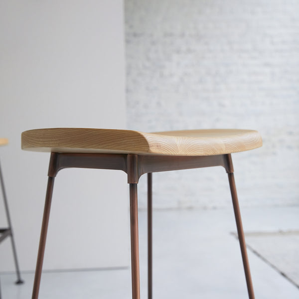 Tabouret de bar, ODELOUCA, en frêne, cuivré