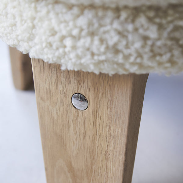 Tabouret Paiva en chêne naturel écru
